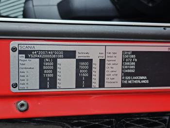 R520 / V8 / 4x2 / 2 TANKS / RETARDER